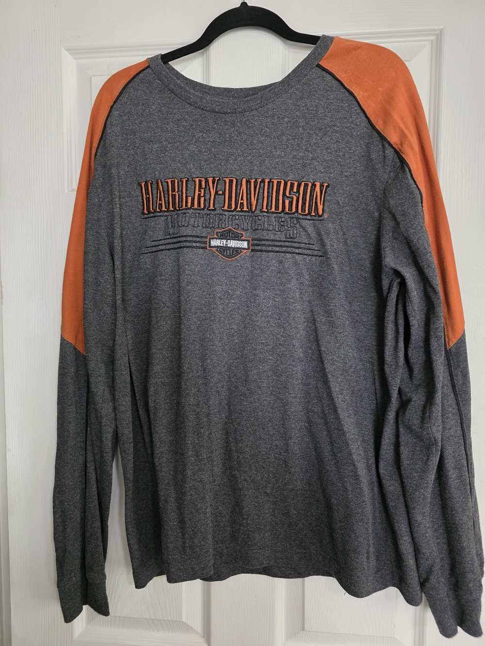 Harley-Davidson Gray and Orange Long Sleeve Raglan Logo Shirt